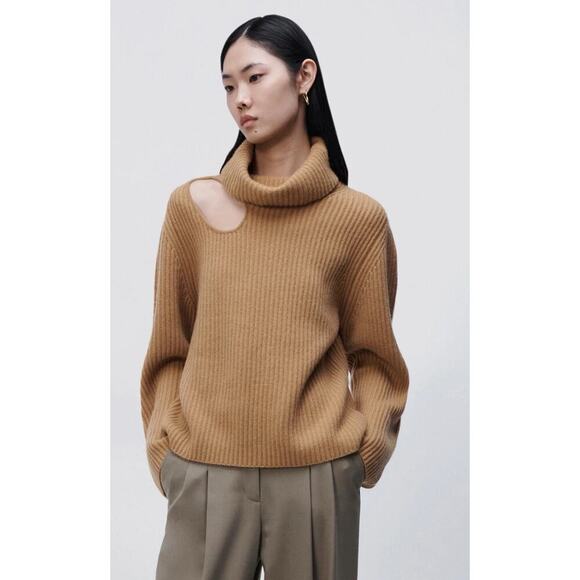 Jonathan Simkhai Dustin Cashmere Turtleneck Cut Out Pullover Sweater Resort 2023 - Picture 1 of 9